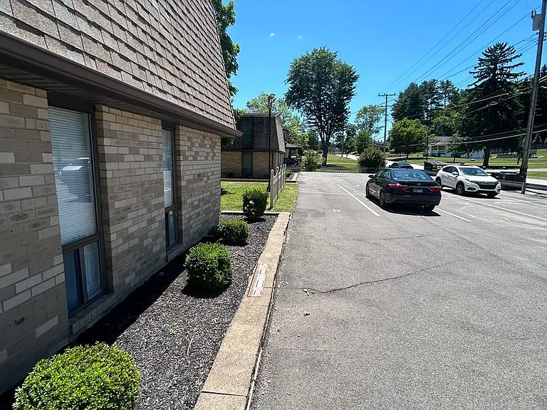 1670 Brodhead Rd #9 — Photo 51