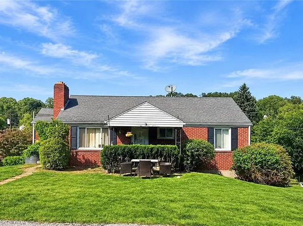 5835 Keystone Dr, Bethel Park, PA 15102