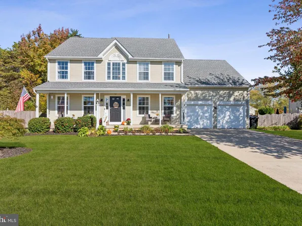3 Glen Burnie Ct, Sicklerville, NJ 08081