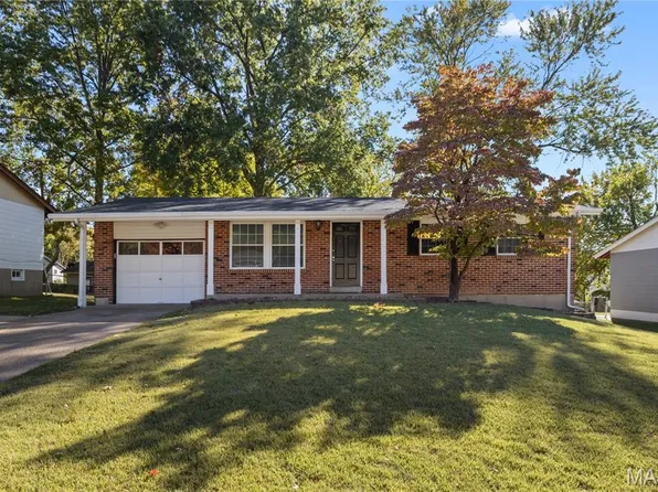 1516 Cargill Dr, Saint Louis, MO 63136