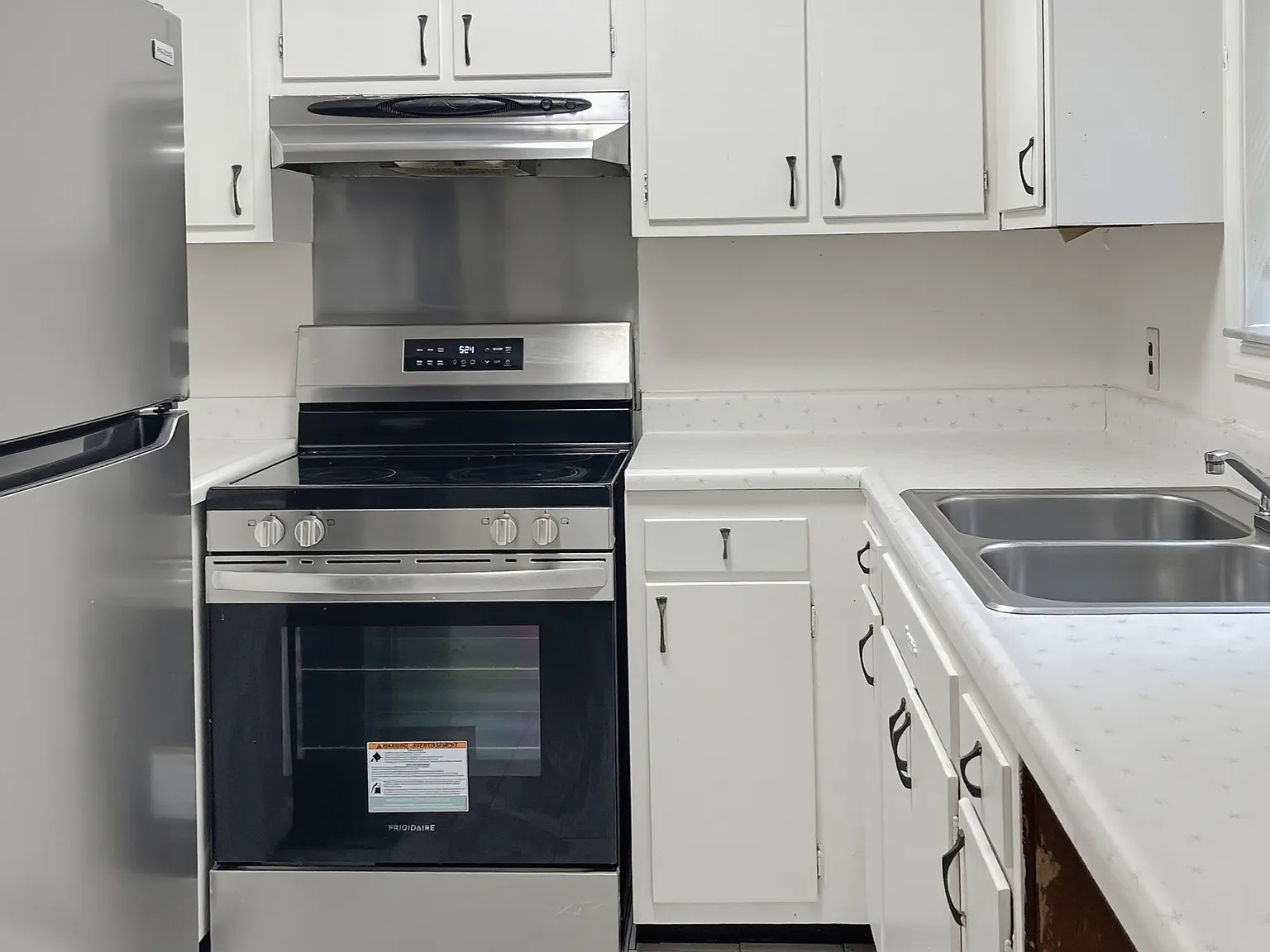 2 bed, 1.5 bath, 1080 sqft, $1,550 — Photo 3