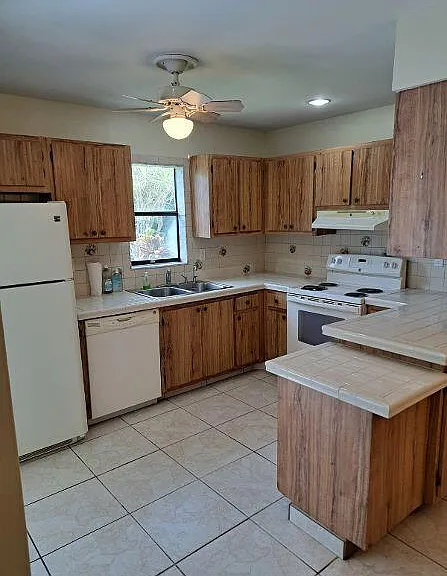 9330 SW 61st Way #D — Photo 21