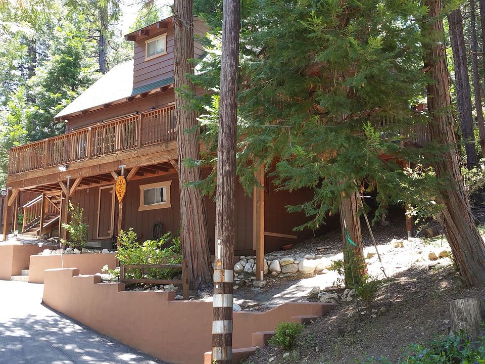 1st image of 296 Flower Dr