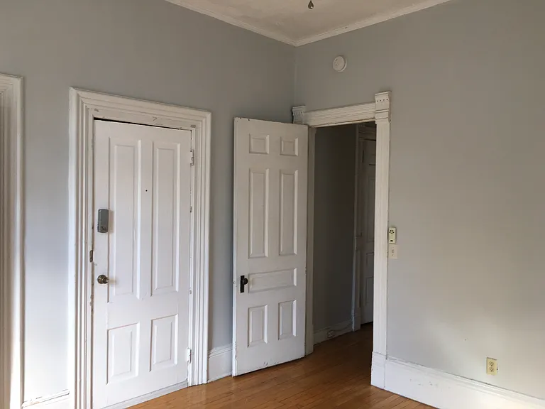 442 Fountain St NE #4 — Photo 4