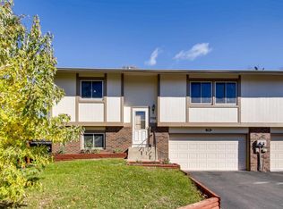 706 125th Ln NE, Blaine, MN 55434