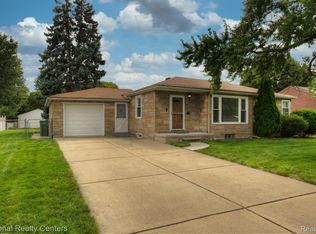 12945 Brest St, Southgate, MI 48195