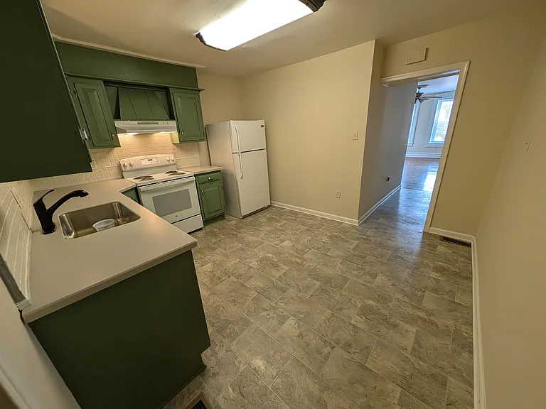 564 Broadway #1 — Photo 11