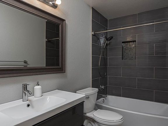 5th image of 2280 Hurley Way APT 76