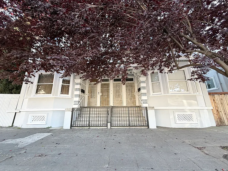 9th St — Photo 13