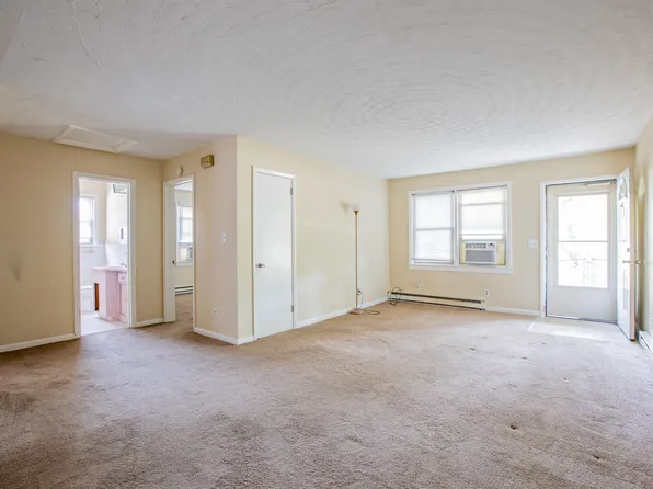 9101 Hammett Ave #1, Norfolk, VA 23503