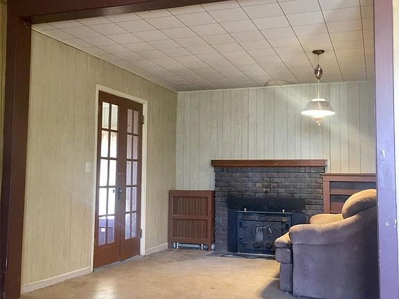 4th image of 628 Kansas Ave