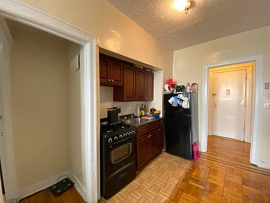 Rented by Lang Realty LLC | media 2