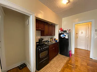 Rented by Lang Realty LLC