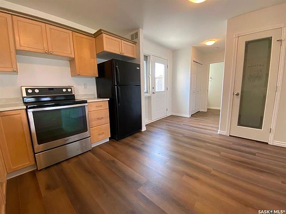 3rd image of 114 Meadowlark PARK