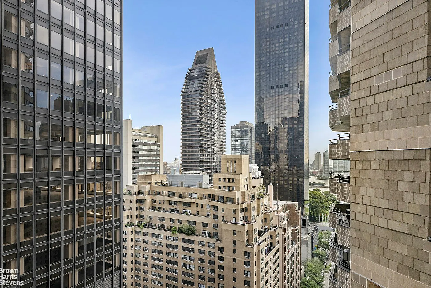 236 East 47th Street — Photo 4