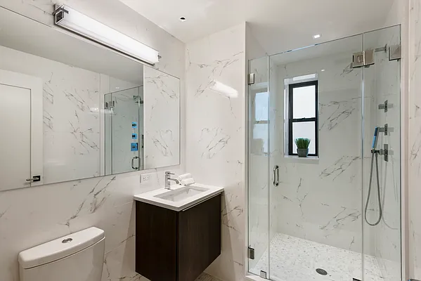 Rented by Mann Maurice A | media 28