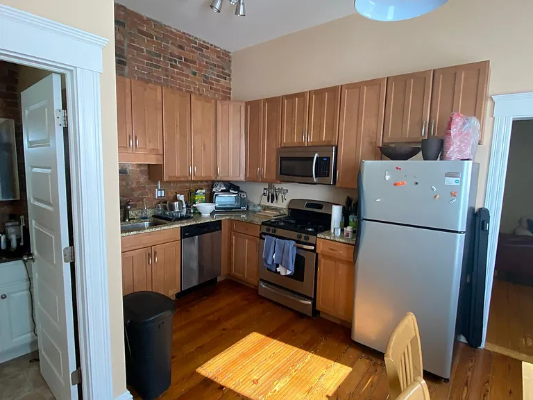 38 Springfield St — Photo 12