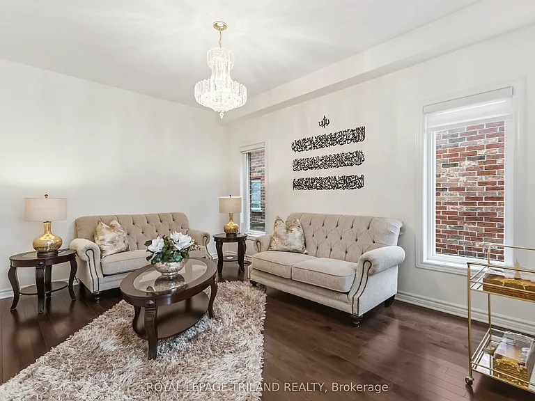 860 Kettleridge St — Photo 8