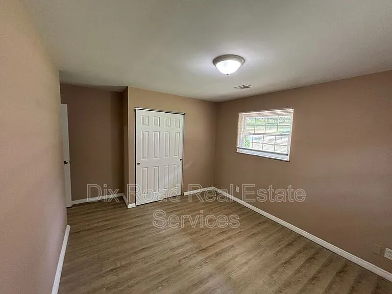 440 McCreary Ct — Photo 14