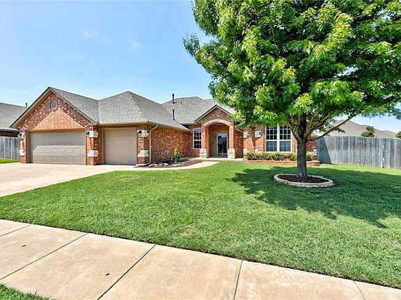 2nd image of 2117 Cottonwood Creek Ave