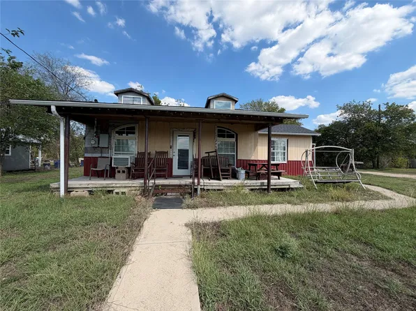 407 S Live Oak Ave, Hubbard, TX 76648
