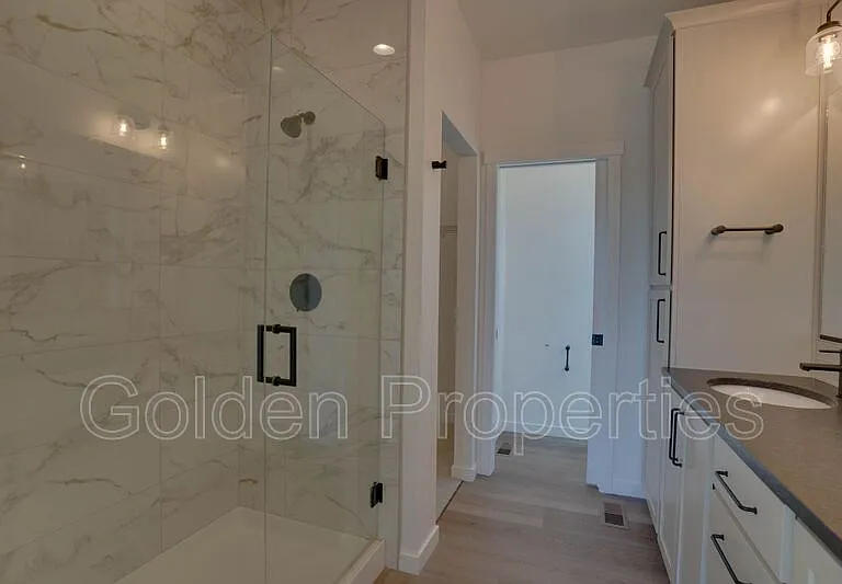 7768 N Girard Cir — Photo 14