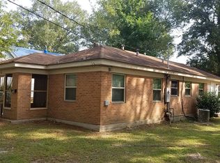 715 Chestnut St, Camden, AR 71701