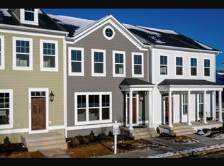3432 Crepe Myrtle Dr, Harrisonburg, VA 22801