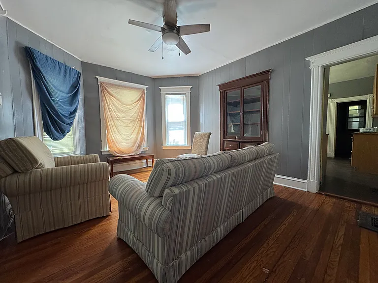 27-29 Norfolk St #1 — Photo 3