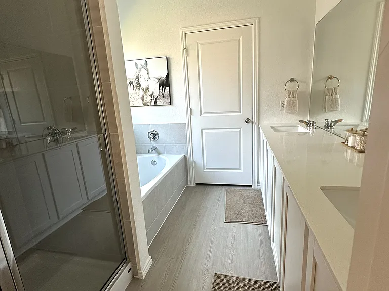 215 Keefer — Photo 14