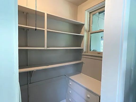 5th image of 1256 W North Shore Ave Unit 2R