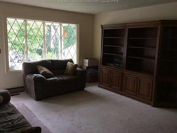 4th image of 5233 Sun Valley Dr