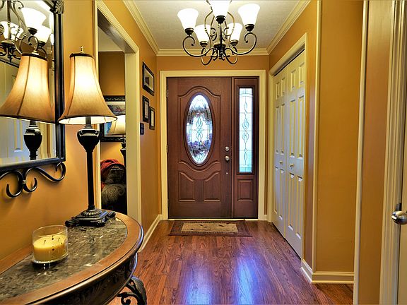 3rd image of 210 Bonnie Vista Dr