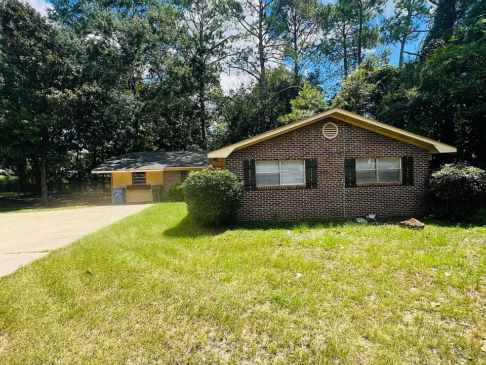 1700 Westover Dr