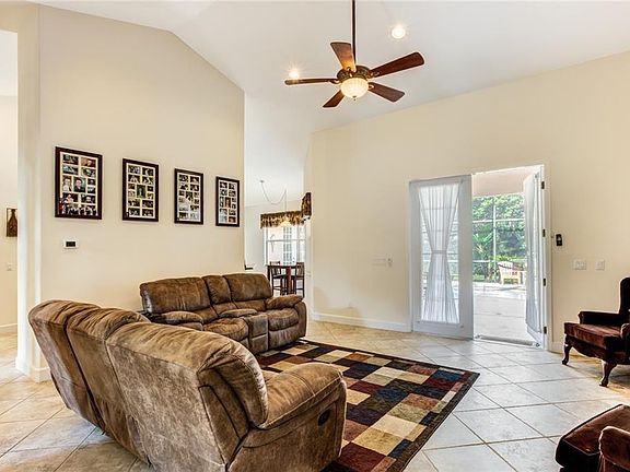 4th image of 30947 Top Of The Hill Dr