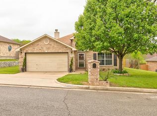 2210 Creek Side Dr, Weatherford, TX 76087