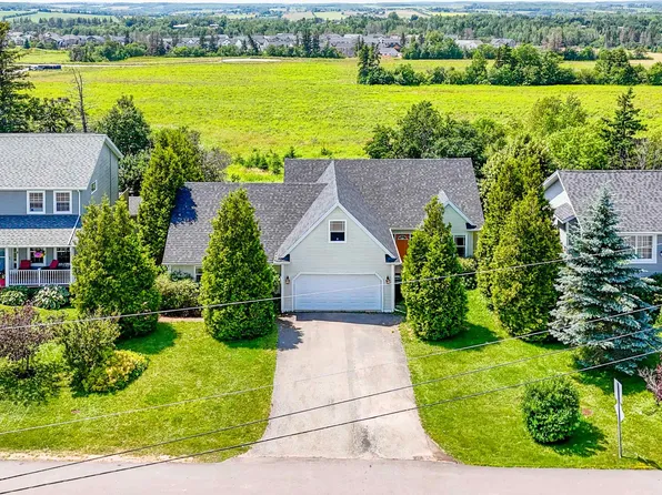 65 Alderwood Ave, Charlottetown, PE C1E 2M7