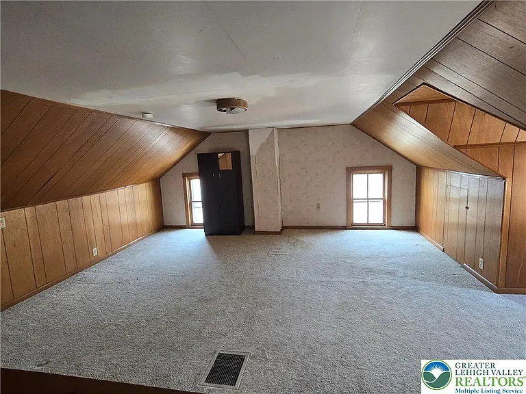 628 Linden St #2 — Photo 11