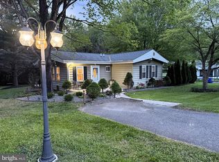 7340 Damascus Rd, Gaithersburg, MD 20882