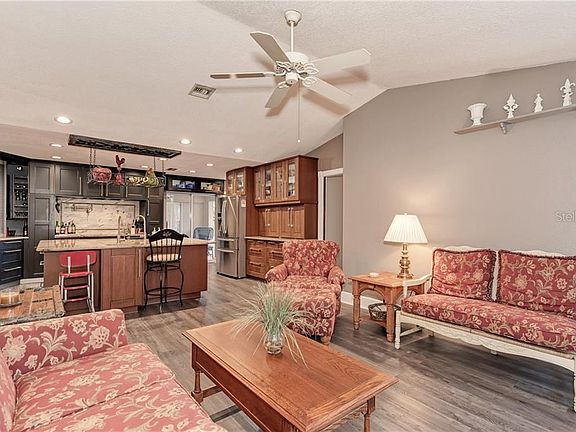 5th image of 23479 Junction Ave