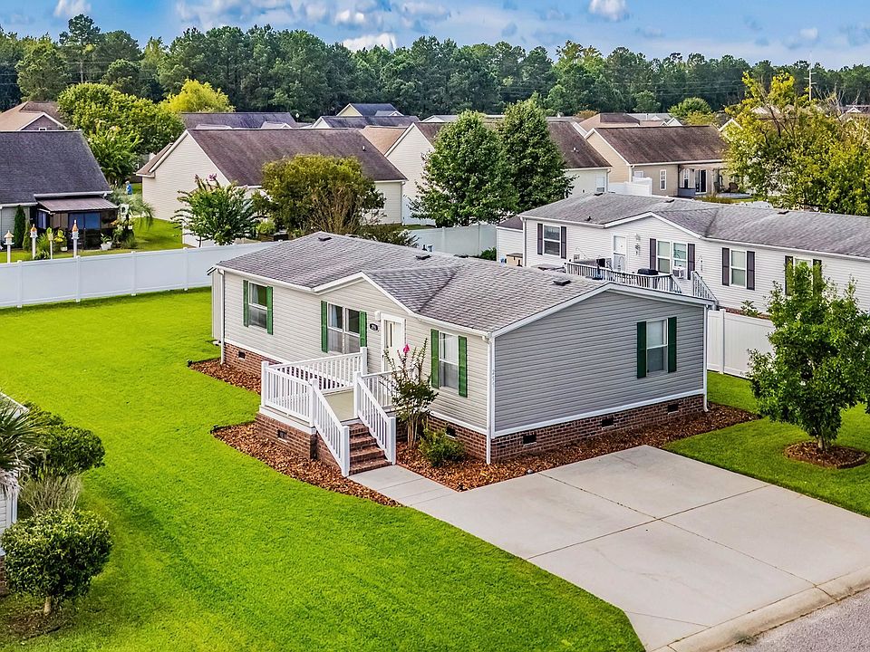 1st image of 255 Iroquis Trail