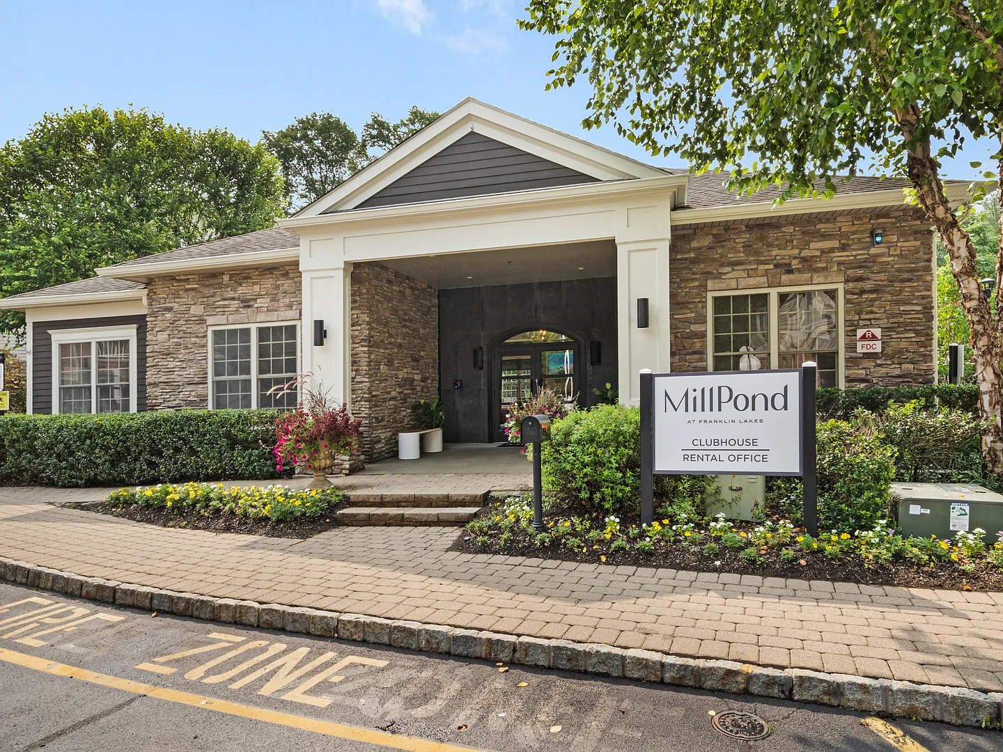 Millpond at Franklin Lakes — Photo 1
