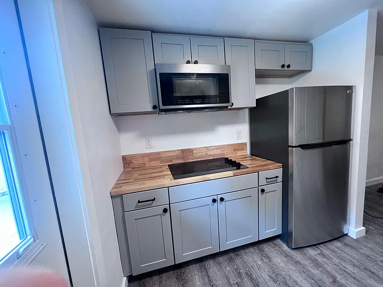 2707 NW 4th Ave #2 — Photo 3