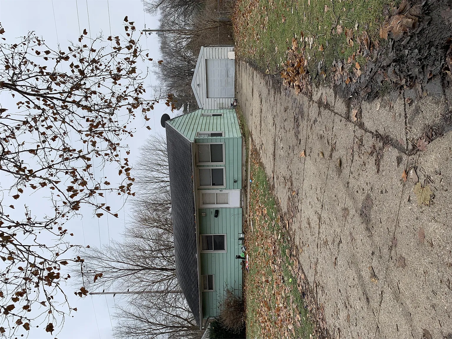 1409 Joanne Ln photo 1