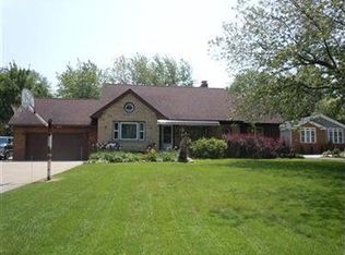 6404 Hillside Rd, Independence, OH 44131