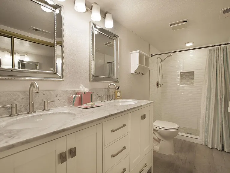 5301 Waverly Dr #192 — Photo 11