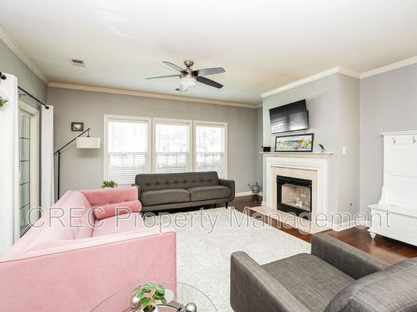 1202 Grove Park Dr