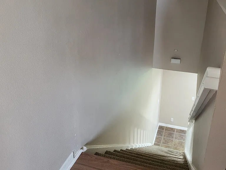 2082 Madeira Dr — Photo 15