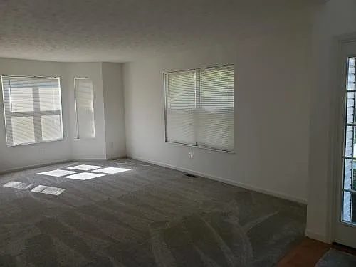 2294 Hazelnut Dr — Photo 6
