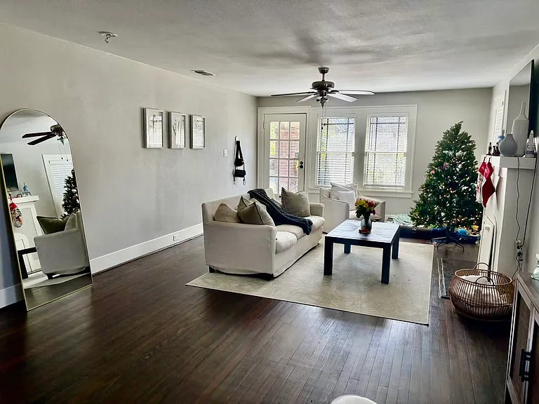 831 Le Green St — Photo 9